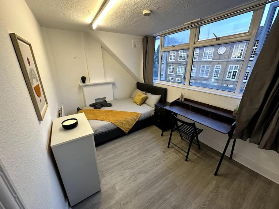 Spectacular 2 Bedroom On Tower Bridge ลอนดอน ภายนอก รูปภาพ